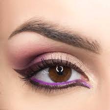 Trucco grafico marrone e viola per uno sguardo spettacolare! - Beautydea